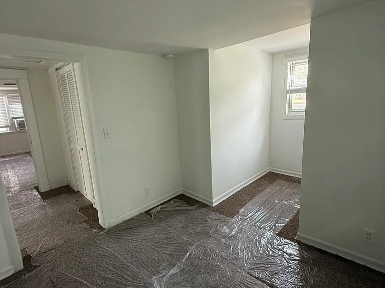 1004 Gillock St — Photo 39