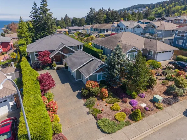 5676 Muggies Way, Nanaimo, BC V9V 1W2