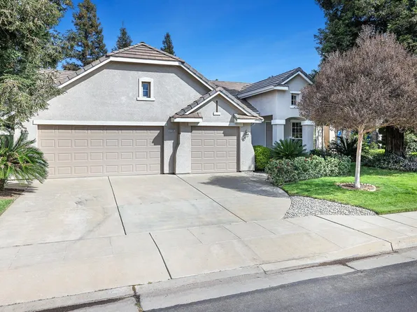 2735 Swift Ave, Clovis, CA 93611