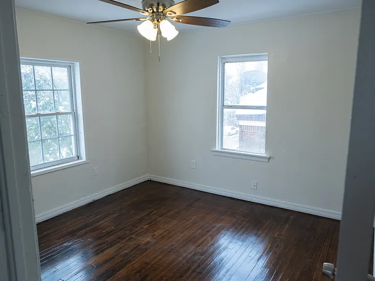 1249 Bellevidere Dr — Photo 7