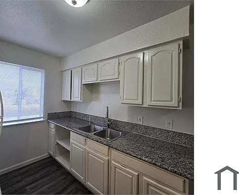 1140 N 8th St #203 — Photo 7