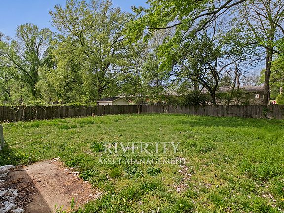 3rd image of 3801 Blue Jay Rd
