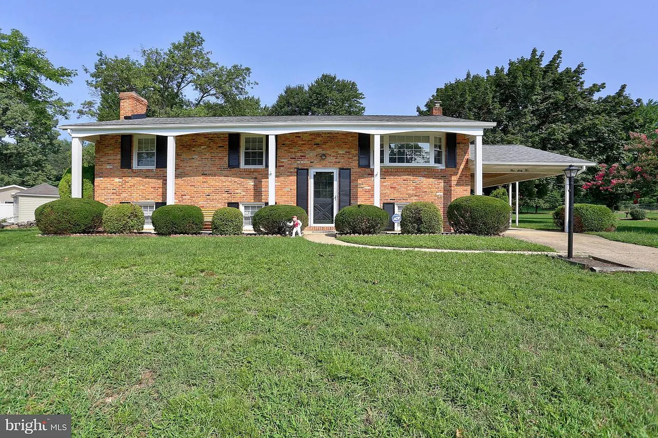 562 Jandon Ct photo 1