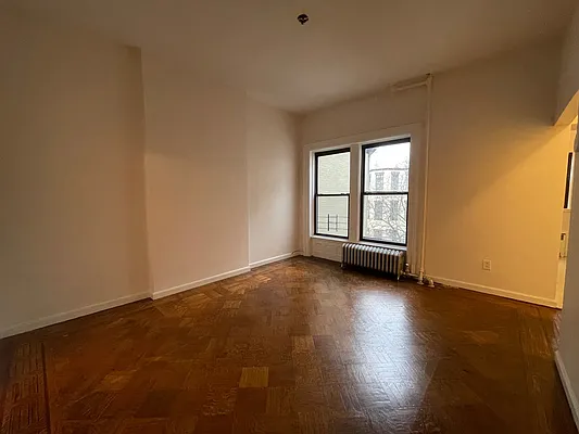 Rented by Compass | media 47