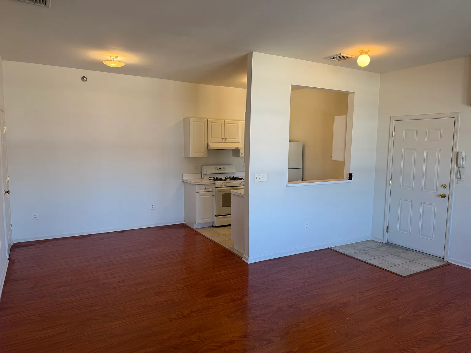 2 bed, $2,845 — Photo 4
