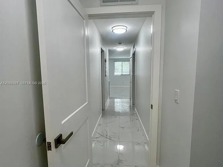 1860 NW 19th St #203 — Photo 9