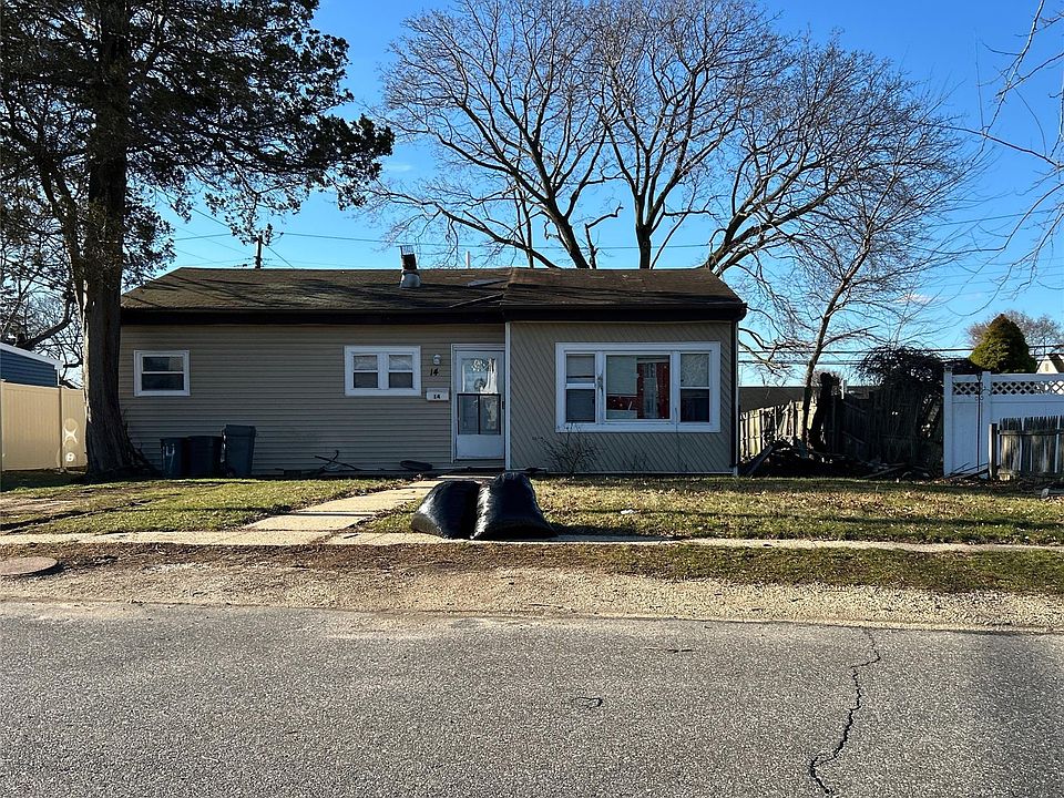 2nd image of 14 Chevy Chase