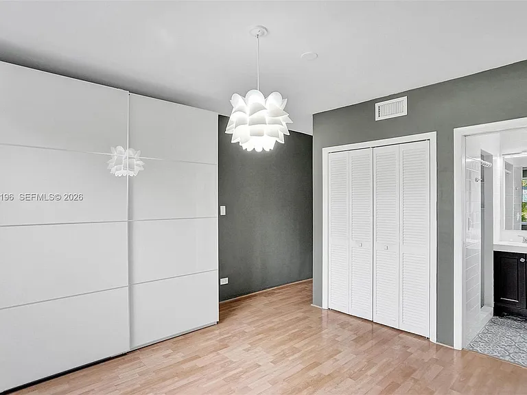 9040 Carlyle Ave — Photo 15