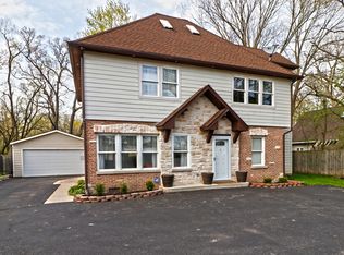 1170 Half Day Rd, Deerfield, IL 60015