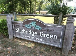 14 Buttermilk Rd, Little Rock, AR 72227