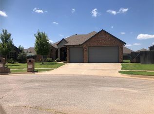 2221 N Sugar Sands Rd, Yukon, OK 73099