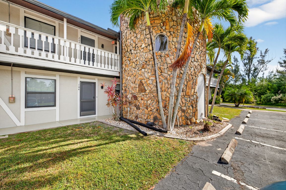 Front Exterior 2 of 2