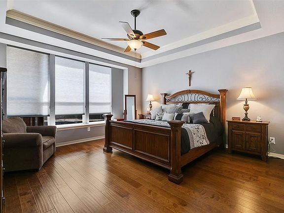 4th image of 7954 Glade Creek Ct