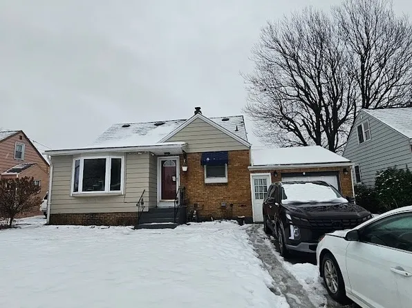 107 Vegola Ave, Cheektowaga, NY 14225