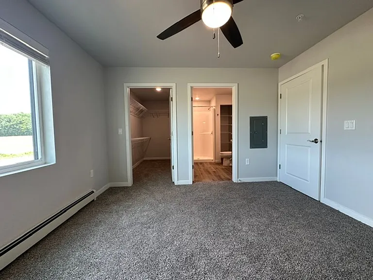 204 E Express Way — Photo 33