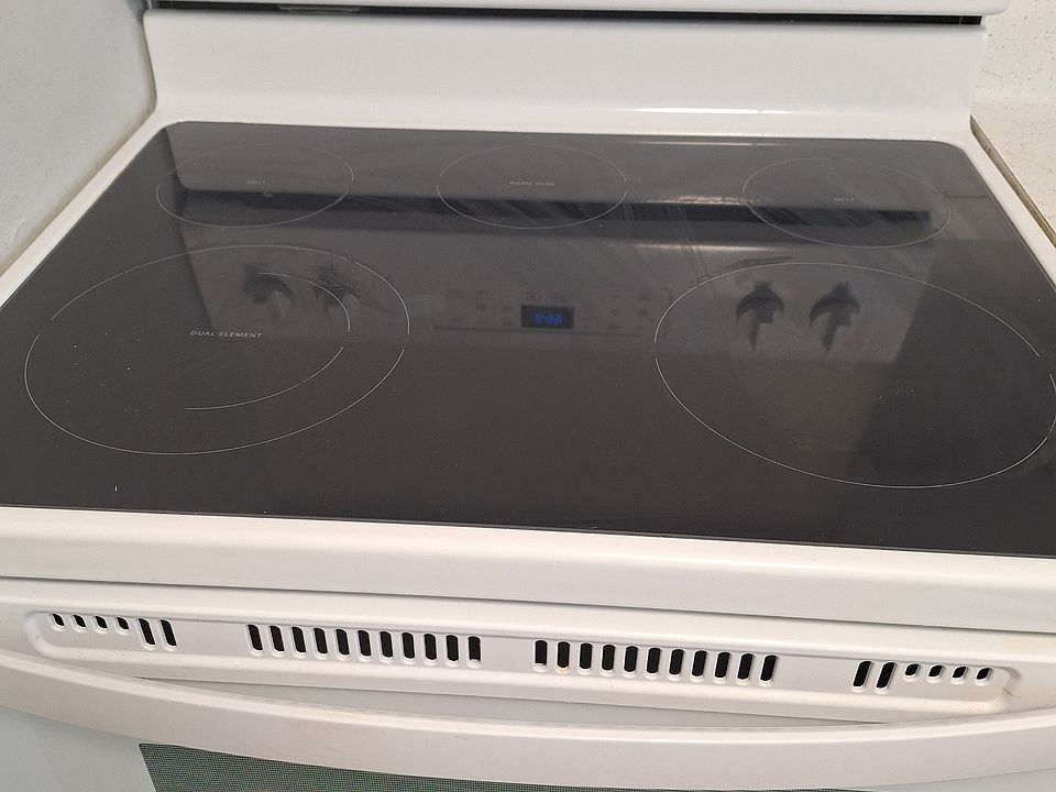 Smooth Top Self Cleaning Range