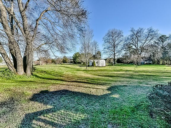 3rd image of 4744 Westwind Dr
