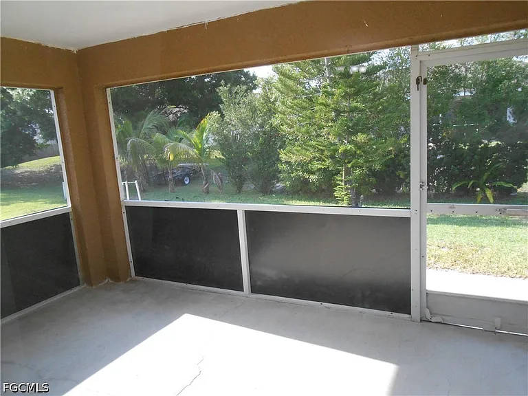 1221 Belair St E — Photo 15