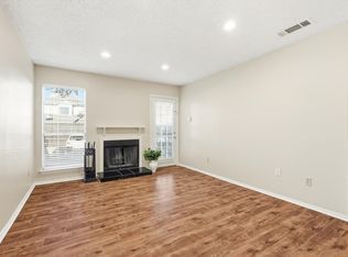 18333 Roehampton Dr APT 716, Dallas, TX 75252