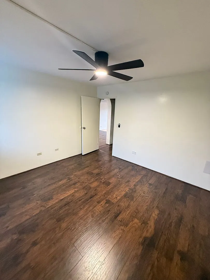 Hawaii Kai - 1 Bedroom | 1 Bathroom | 2 Parking Stalls - $ 2,750.00 — Photo 1