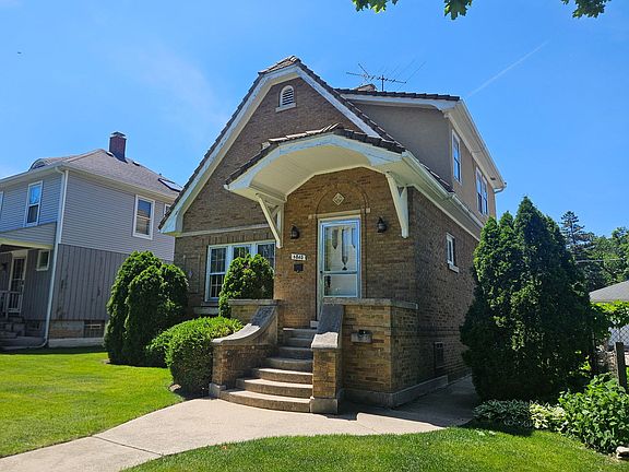 2nd image of 6840 N Olcott Ave