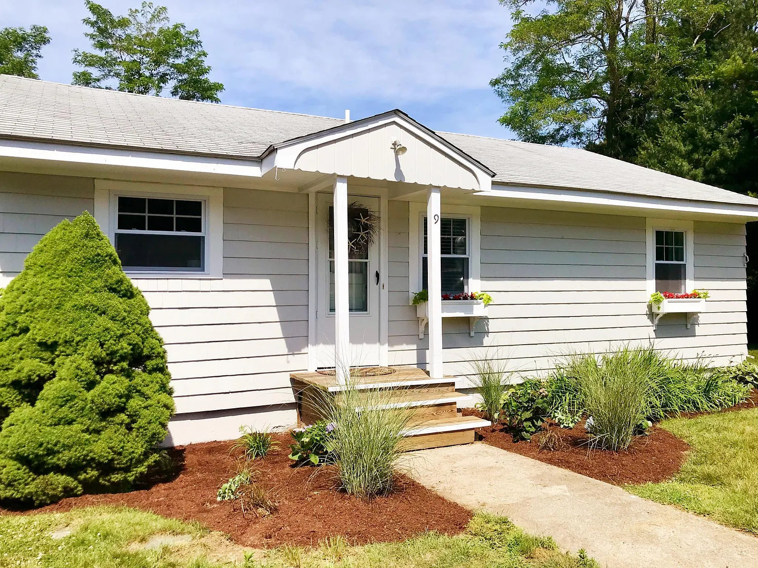3 bed, 1000 sqft, $3,000 — Photo 1
