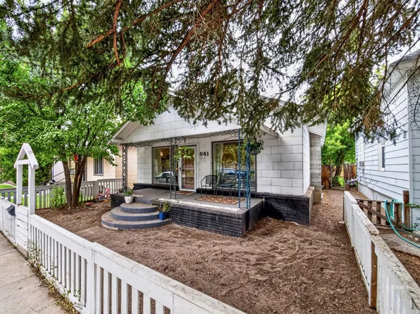 841 Pine St, Elko, NV 89801