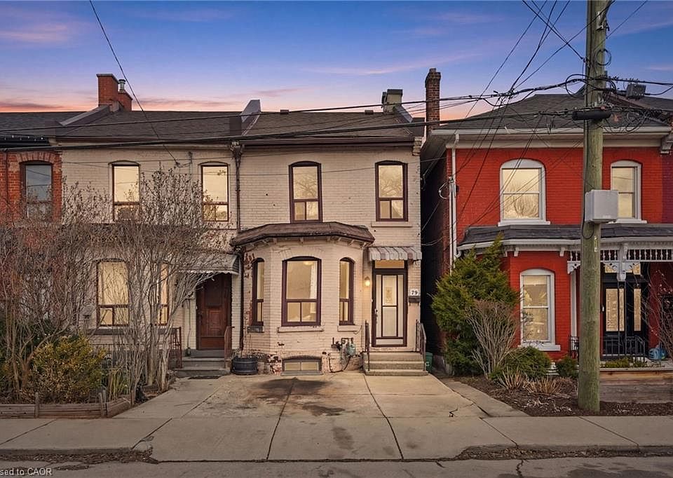 1st image of 79 Murray St E