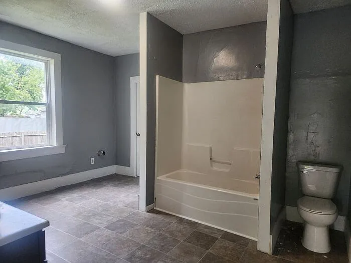 2 bed, 2.0 bath, 945 sqft, $799 — Photo 4