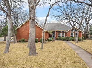 641 Parkridge Blvd, Burleson, TX 76028