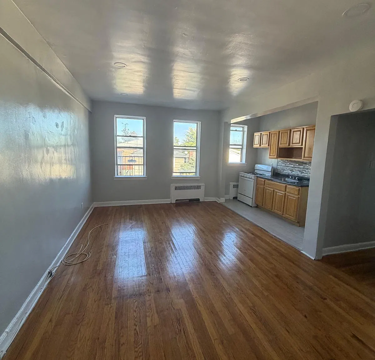 1 bed, 1000 sqft, $1,500 — Photo 1