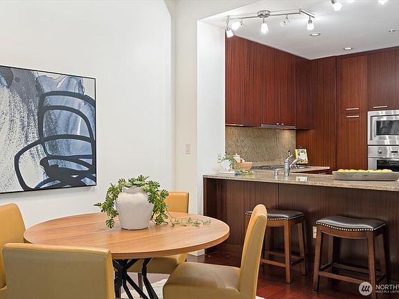 5th image of 500 106th Avenue NE #505