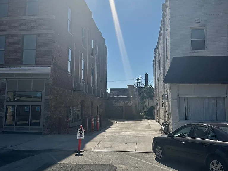 350 N Main St — Photo 57