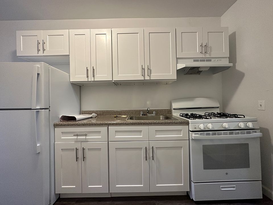2nd image of 42-45 Judge St #2G