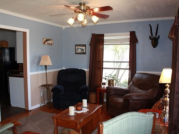 2nd image of 803 S Avenue I