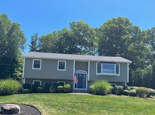 9 Crownlyn Ct, Bardonia, NY 10954