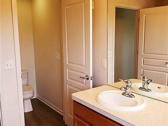 5th image of 3564 Hastings Dr