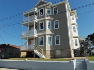 22 Shove St, Fall River, MA 02724