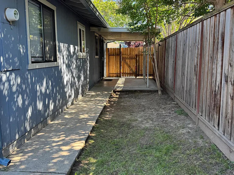 4901 11th Ave — Photo 30