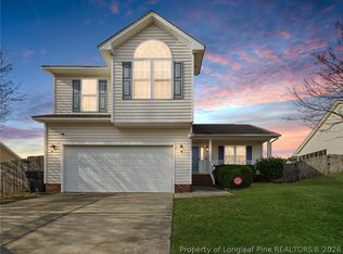 4422 Rose Meadow Dr, Hope Mills, NC 28348