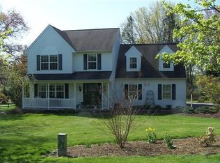 102 Wilson Dr, Lincoln University, PA 19352