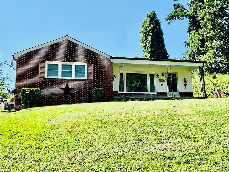 1st image of 1012 Jefferson Cir