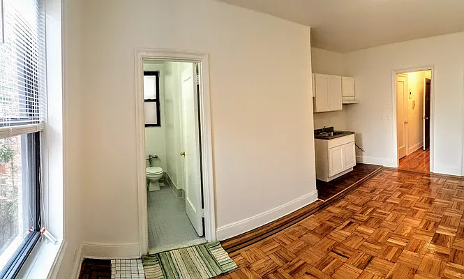 Rented by EZ Sell Realty | media 9