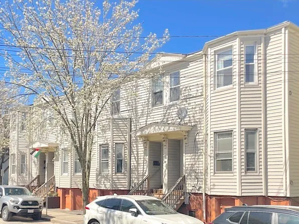 13-19 Houghton St, Somerville, MA 02143