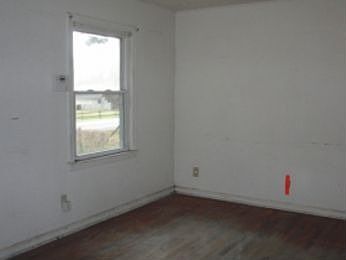 3rd image of 2803 S Norwood Ave