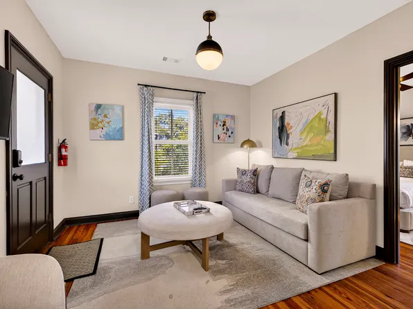 17 W Park Ave, Savannah, GA 31401
