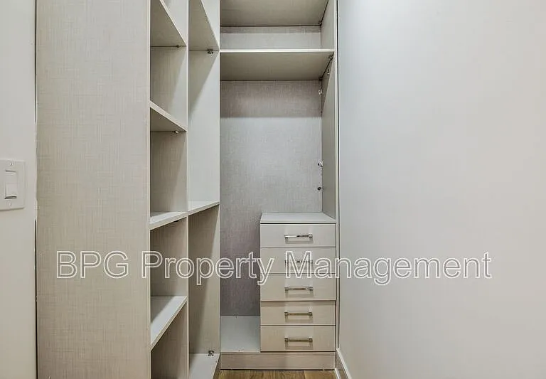 3921 W St NW #1 — Photo 79