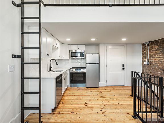 4th image of 400 W Magnolia Ave #105