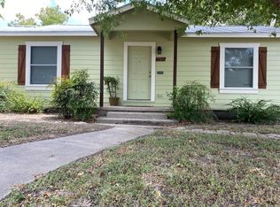 726 W Ridgewood Ct, San Antonio, TX 78212