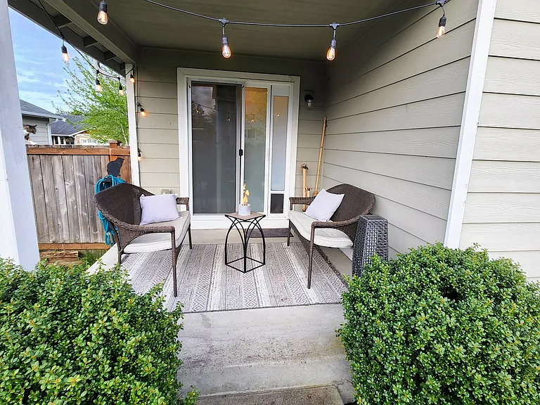 257 Shantel St — Photo 3